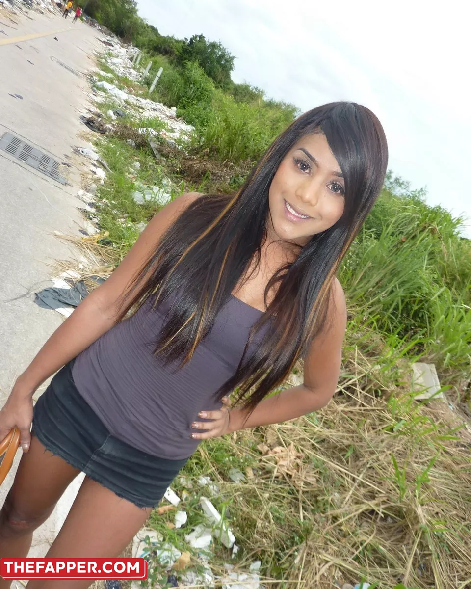 Gorgeous Amateur Shemale Pizza Doffs Her Mini Skirt To Stoke Cock In Public #1