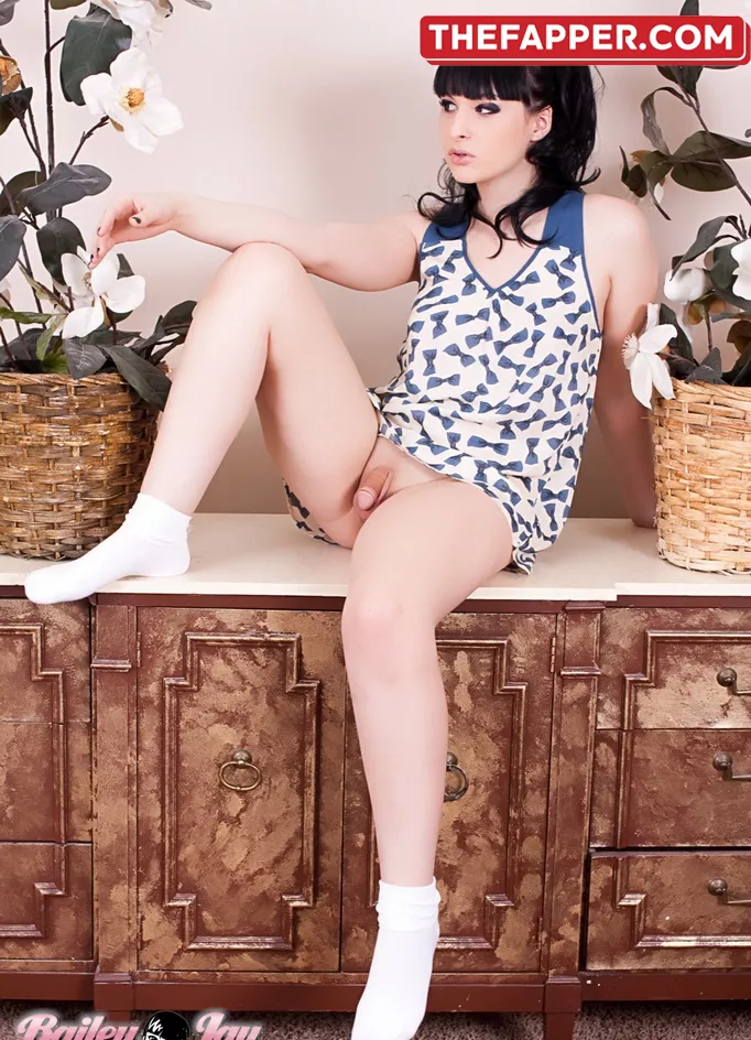 Amazing Bailey Jay Flaunting Her Flawless Physique #1
