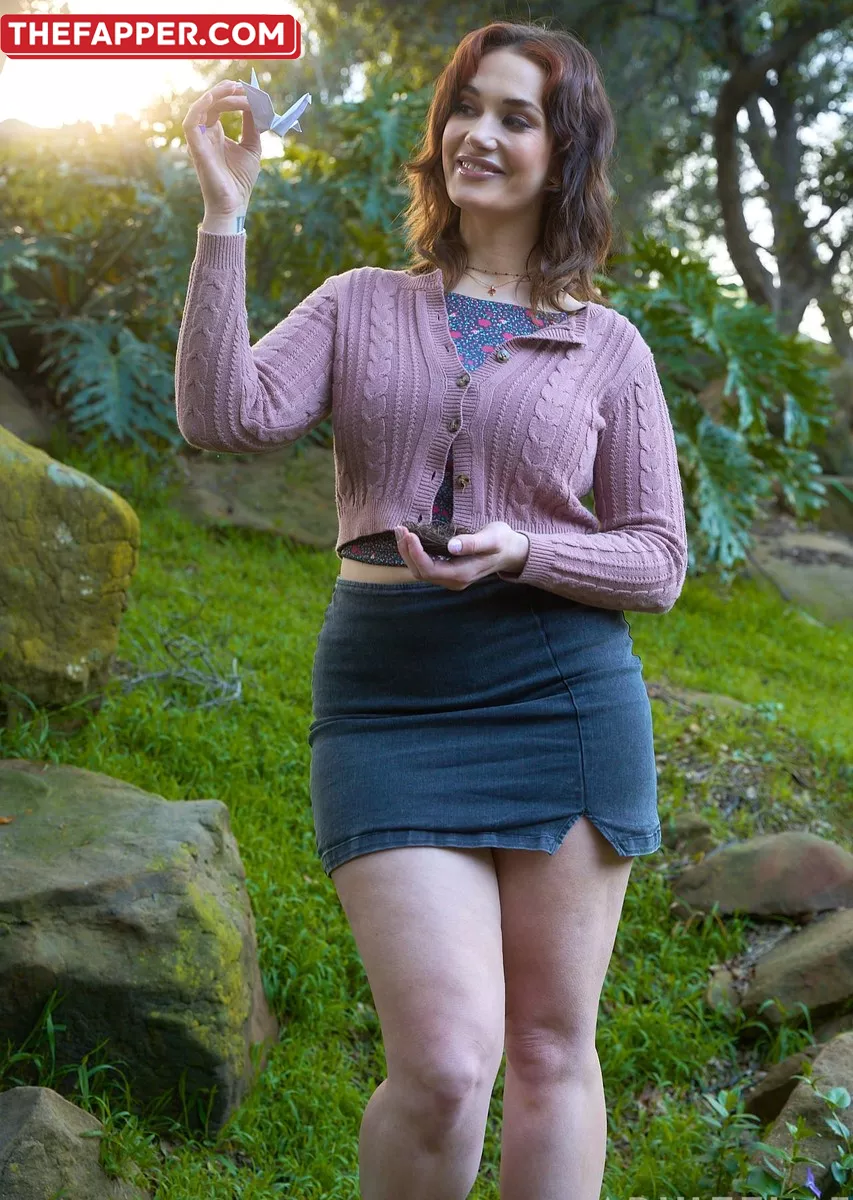 Sexy Birdwatcher Ariel Demure Had Sensual Sex With A Hot Woman She Meets #5
