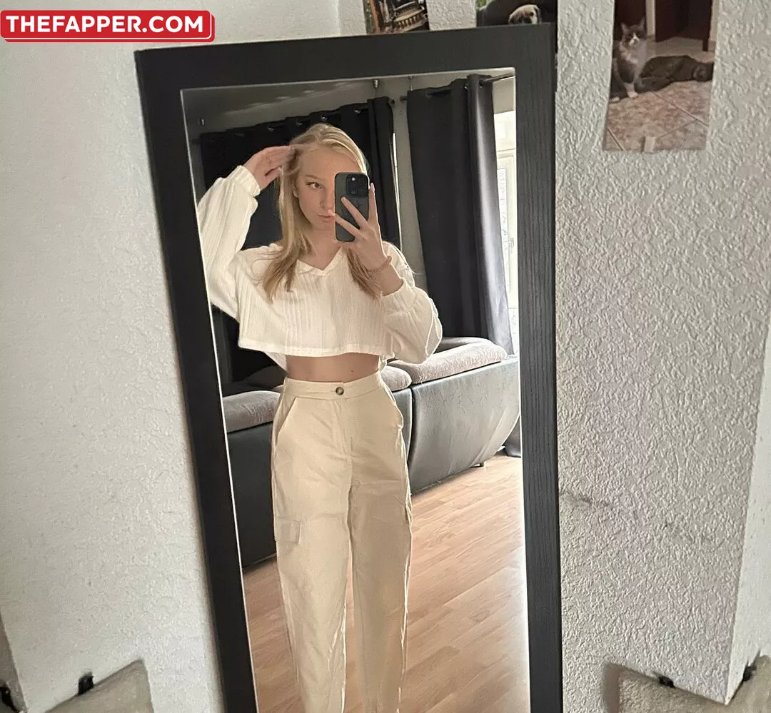  Blonde_vivi  Onlyfans Leaked Nude Image #1SRR82OP33