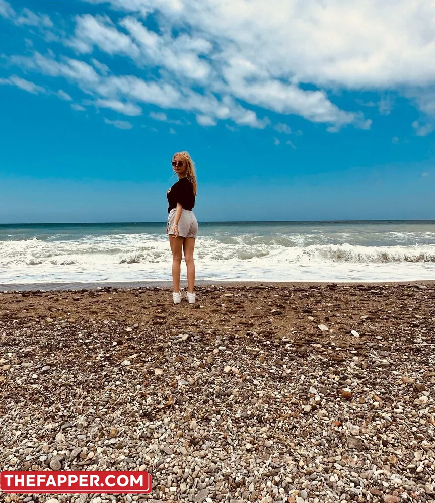  Blonde_vivi  Onlyfans Leaked Nude Image #22RwNbj4LC
