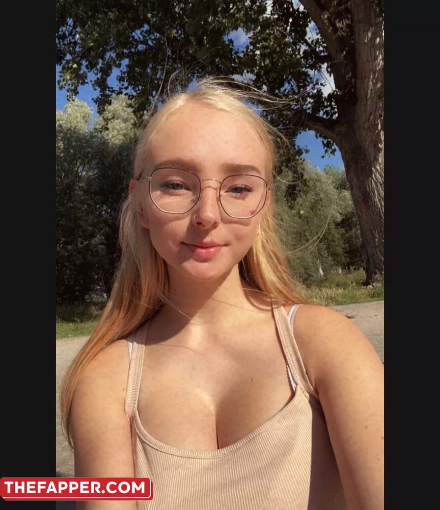  Blonde_vivi  Onlyfans Leaked Nude Image #AcedJR5qpI