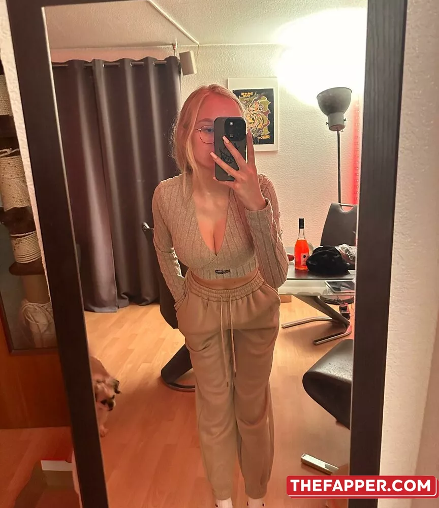  Blonde_vivi  Onlyfans Leaked Nude Image #Dn6PDp14p1