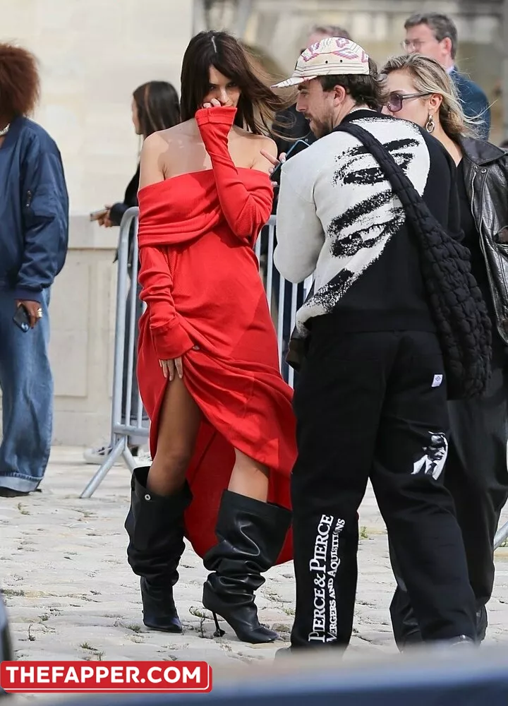  Emily Ratajkowski  Onlyfans Leaked Nude Image #0gFzACbJQA