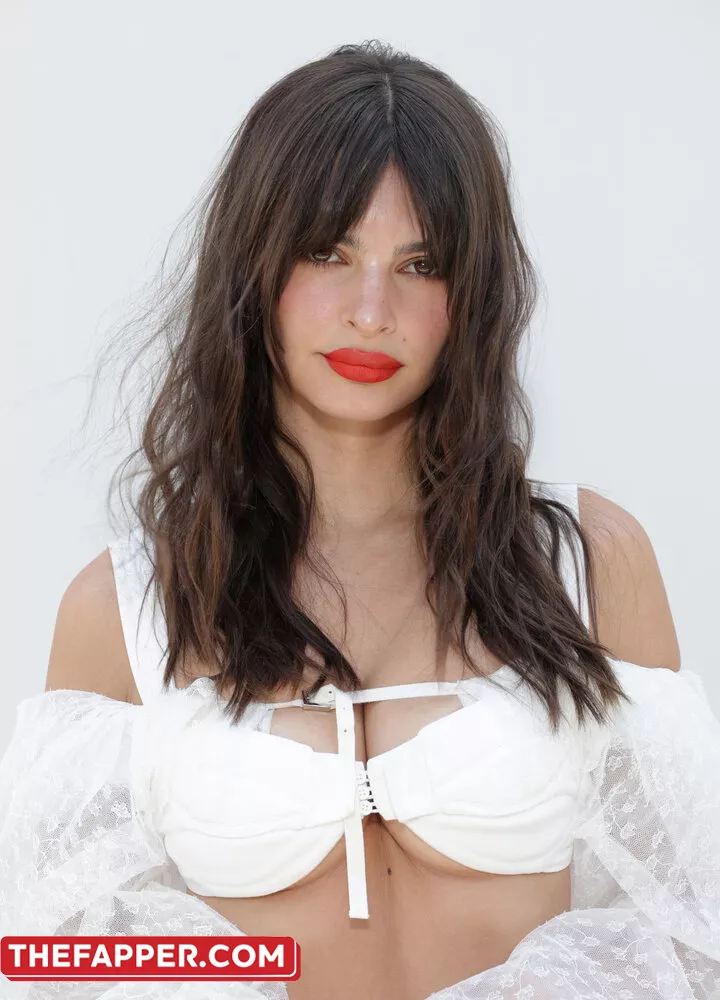  Emily Ratajkowski  Onlyfans Leaked Nude Image #3t0nBhOHd1