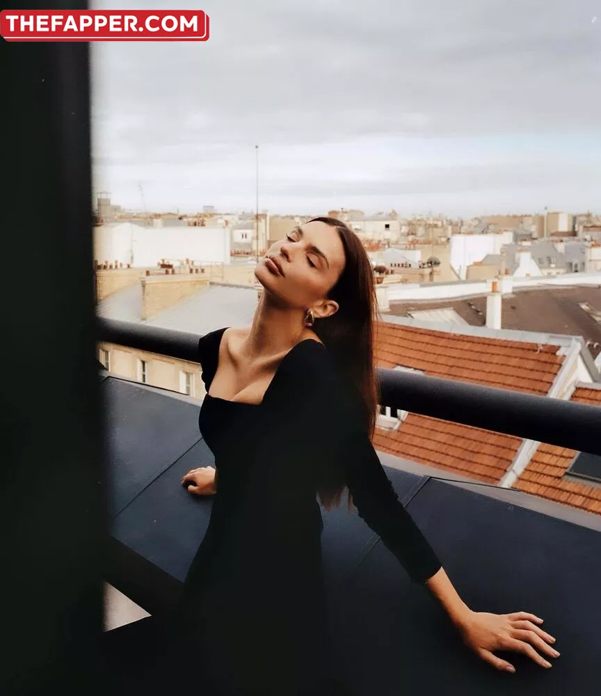  Emily Ratajkowski  Onlyfans Leaked Nude Image #AQ1dpPkuVd