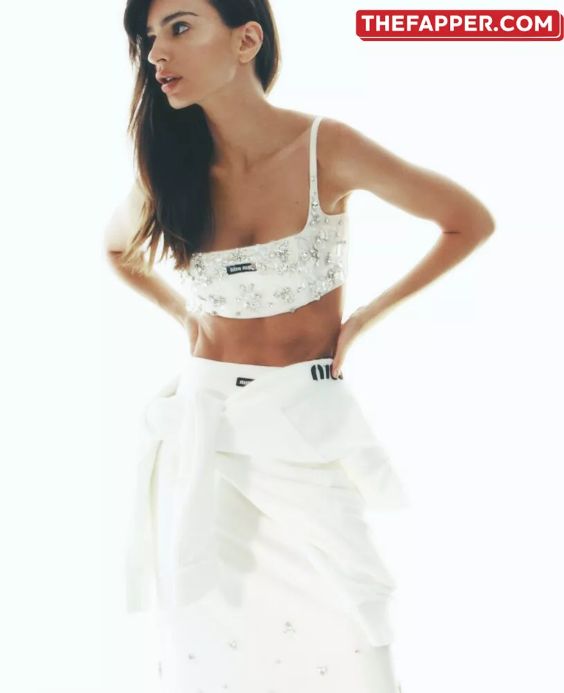  Emily Ratajkowski  Onlyfans Leaked Nude Image #B1tUazo93o