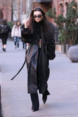  Emily Ratajkowski Onlyfans Leaked Nude Image #CRzcuzcowi