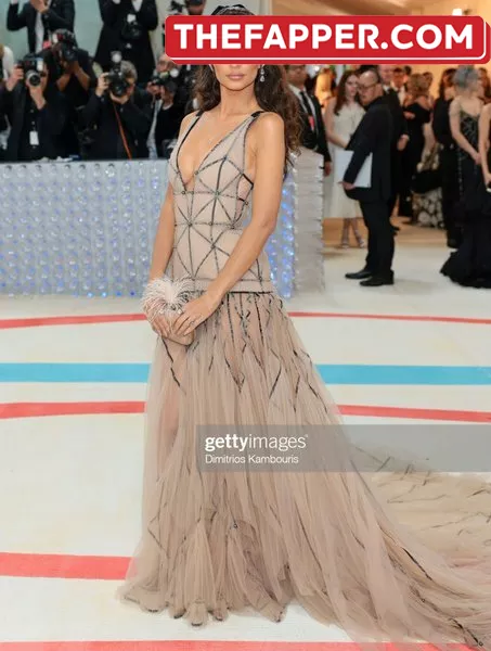  Emily Ratajkowski  Onlyfans Leaked Nude Image #E5L4jbG4Zh