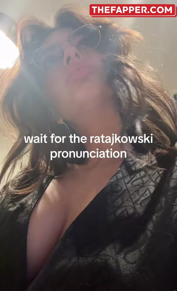  Emily Ratajkowski  Onlyfans Leaked Nude Image #L6zQAYMQDU