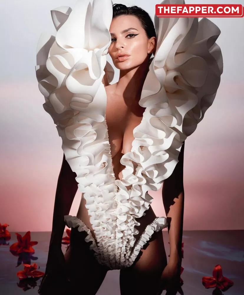  Emily Ratajkowski  Onlyfans Leaked Nude Image #M9k8cChRat