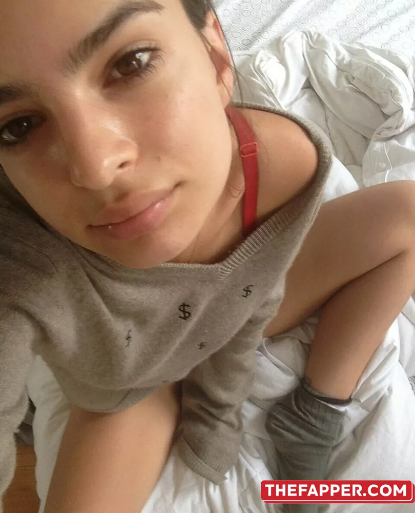  Emily Ratajkowski  Onlyfans Leaked Nude Image #MUEIlL9Y2H
