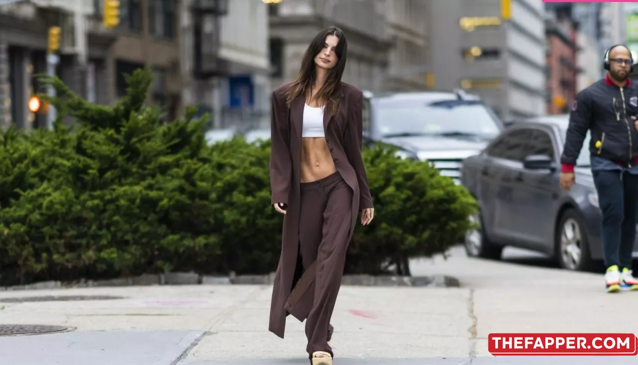  Emily Ratajkowski  Onlyfans Leaked Nude Image #NPoSHBgCN9
