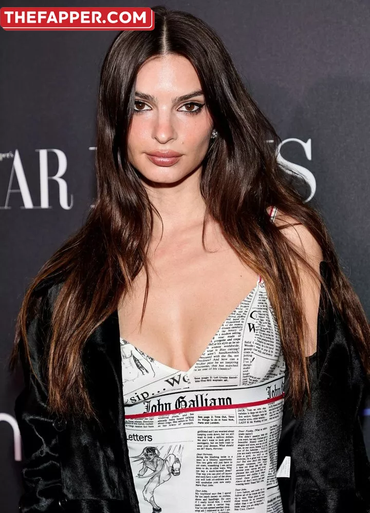  Emily Ratajkowski  Onlyfans Leaked Nude Image #Rp74YeHrJJ