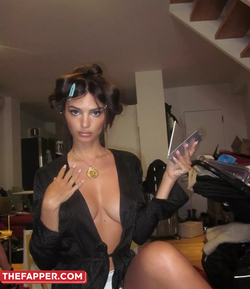  Emily Ratajkowski  Onlyfans Leaked Nude Image #TrHY2f3ggZ