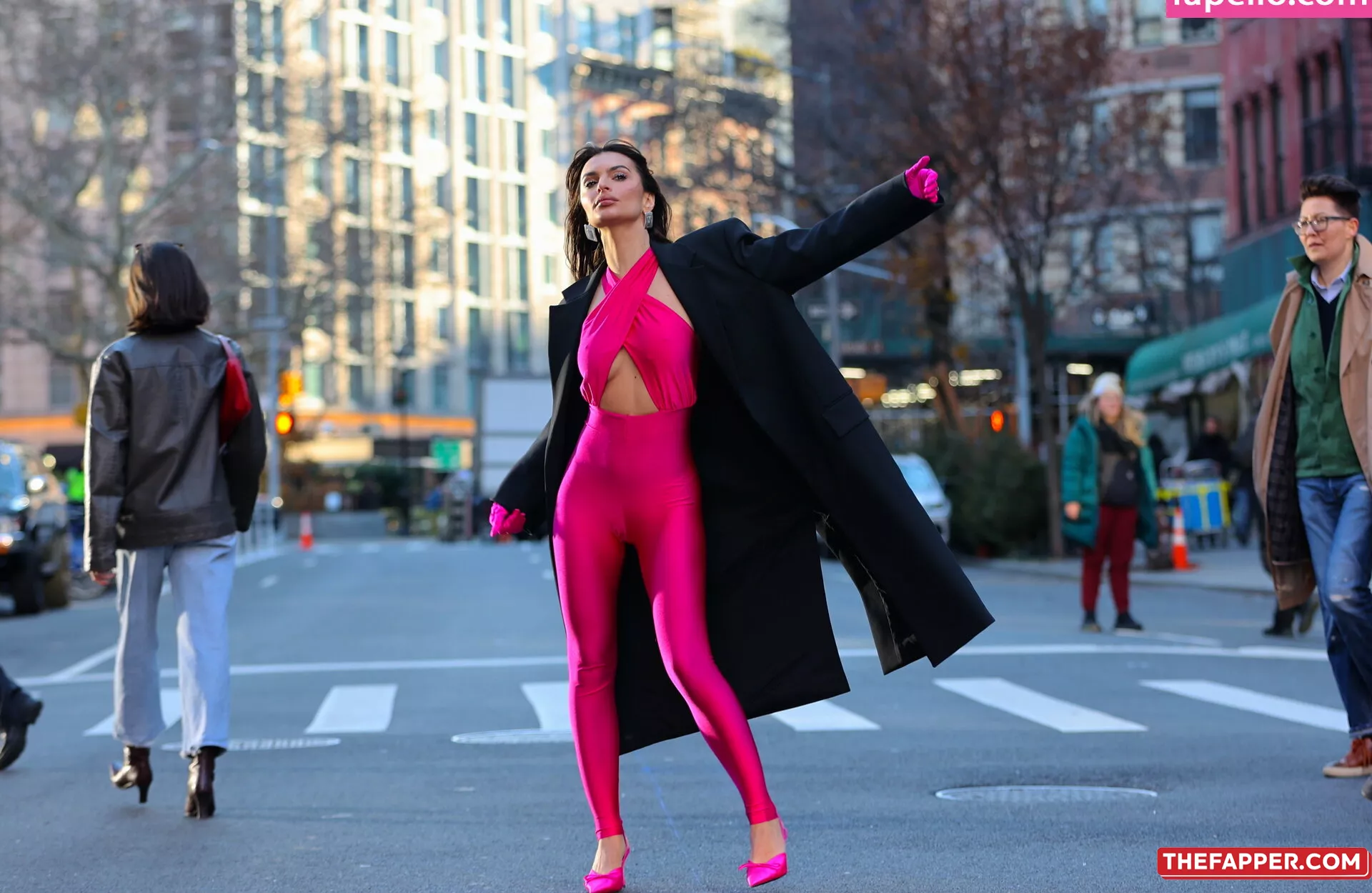  Emily Ratajkowski  Onlyfans Leaked Nude Image #VR8aQyk1AP