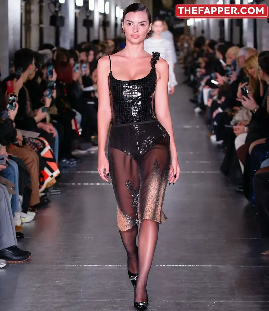  Emily Ratajkowski  Onlyfans Leaked Nude Image #WqzpiVGGou