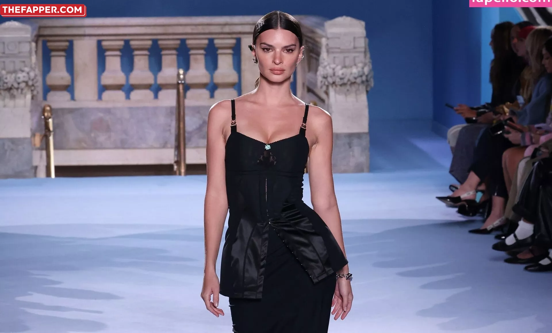  Emily Ratajkowski  Onlyfans Leaked Nude Image #XzeSn0Ns2c
