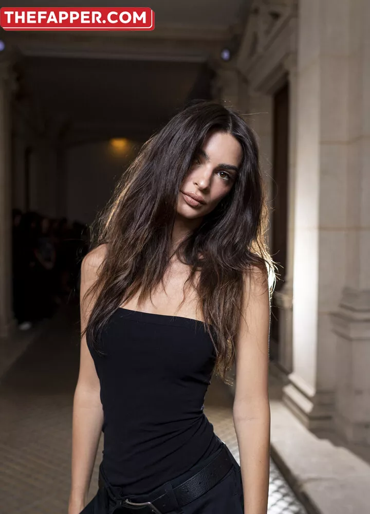  Emily Ratajkowski  Onlyfans Leaked Nude Image #udbF337Z88