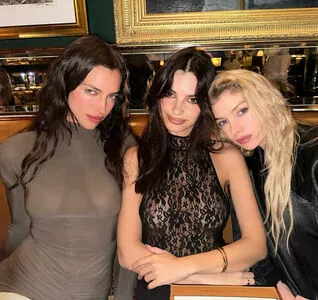  Emily Ratajkowski Onlyfans Leaked Nude Image #ymyCPqAwqS