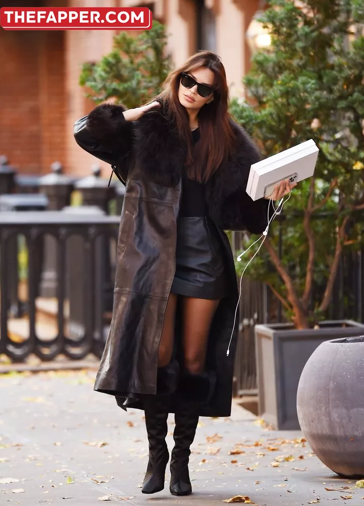  Emily Ratajkowski  Onlyfans Leaked Nude Image #zJyYRRrkhj