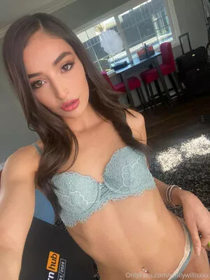  Emily Willis #LyuPh4koPs