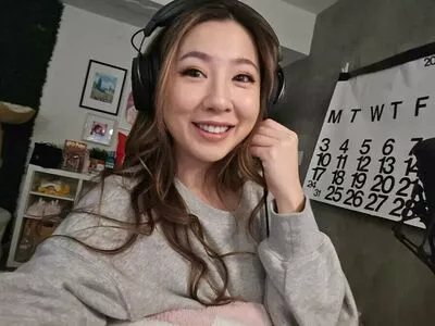  Fuslie #p1y3wZfIPg