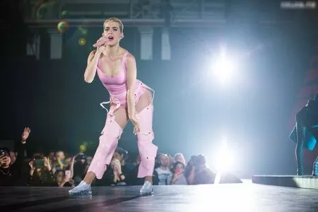  Katy Perry #7IqKqkIZEe