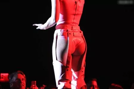  Katy Perry #jPQOPuQVuO