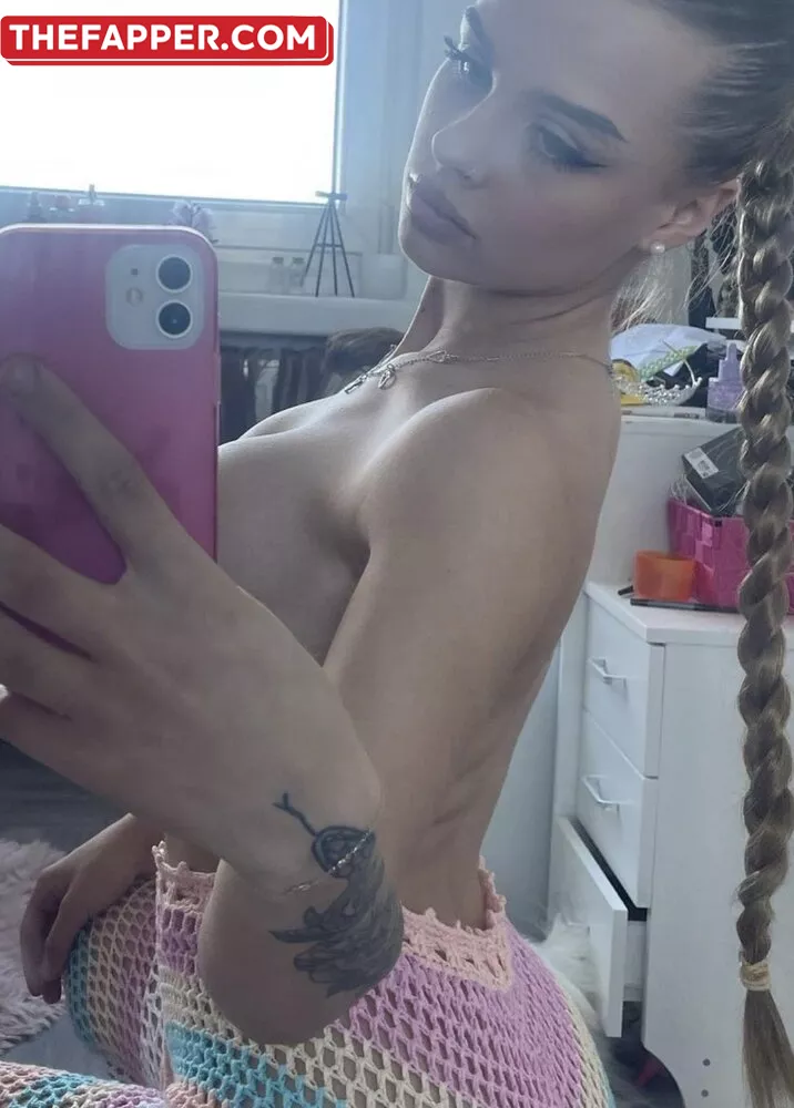  Lara Bttn  Onlyfans Leaked Nude Image #7NlKj8M9bt