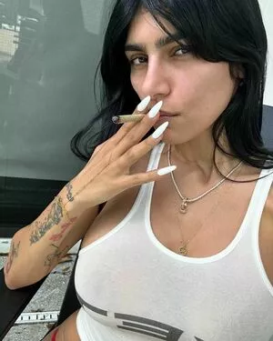  Mia Khalifa Onlyfans Leaked Nude Image #IfLKzo9mCU