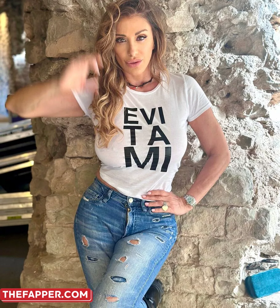  Sabrina Salerno  Onlyfans Leaked Nude Image #8of4izXMgg