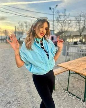  Sabrina Salerno #n4s81DOkBC