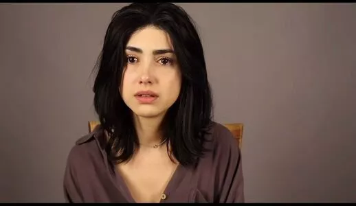 Alexa Mansour #n28hxvcHiW