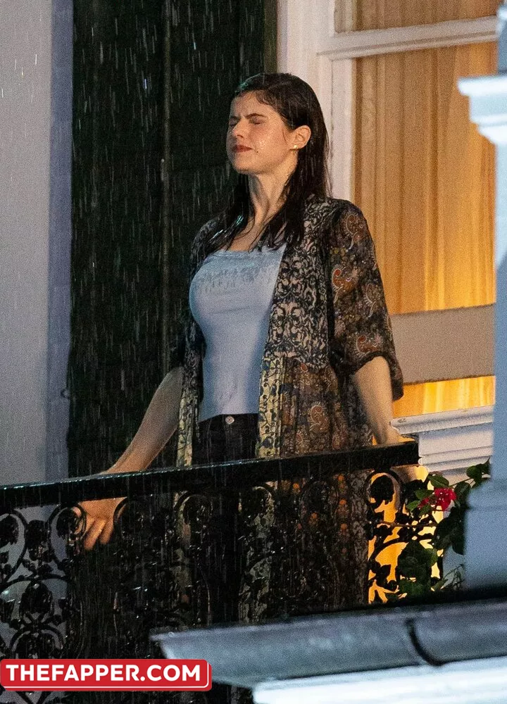 Alexandra Daddario  Onlyfans Leaked Nude Image #8URZfrd5p8