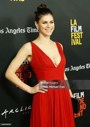 Alexandra Daddario Onlyfans Leaked Nude Image #ytPLwhA5Ed