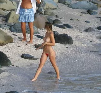 Alexis Ren Onlyfans Leaked Nude Image #ddVhSGjLGj