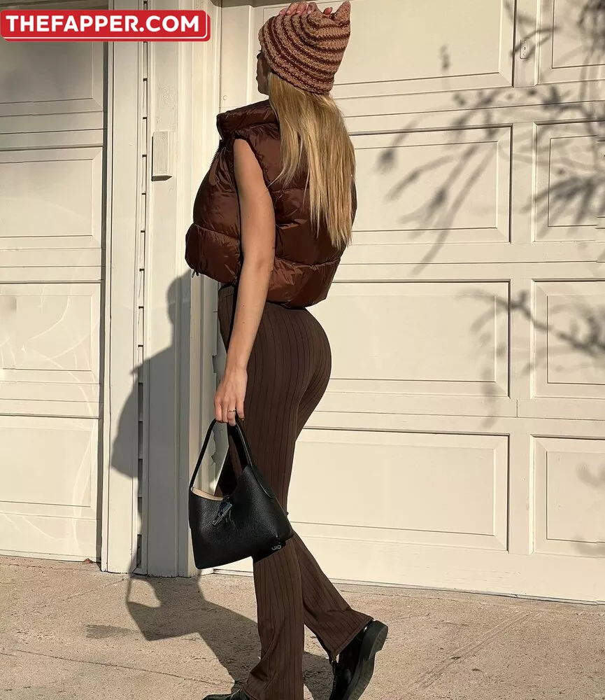 Alexis Ren  Onlyfans Leaked Nude Image #iNW5wqQoO4