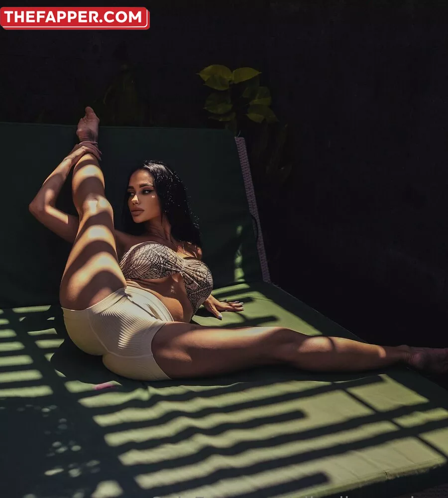 Alinajimmychoo  Onlyfans Leaked Nude Image #PcIlLFDxVi