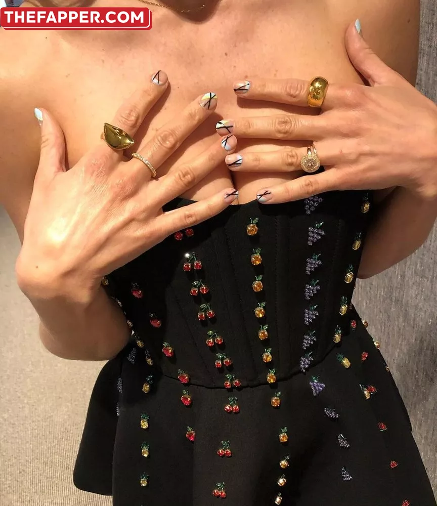 Alison Brie  Onlyfans Leaked Nude Image #BeyBfFNFs3