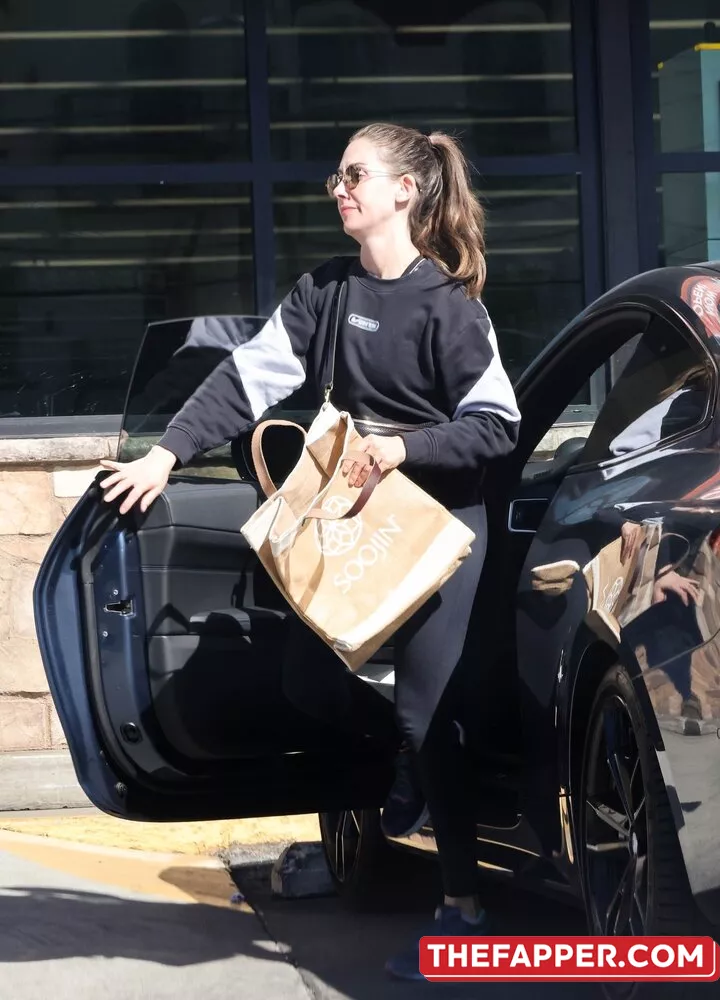 Alison Brie  Onlyfans Leaked Nude Image #NG8CL3rnJD