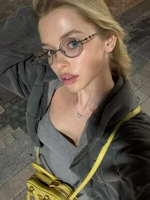 Alla Bruletova #hz0le7MUtO