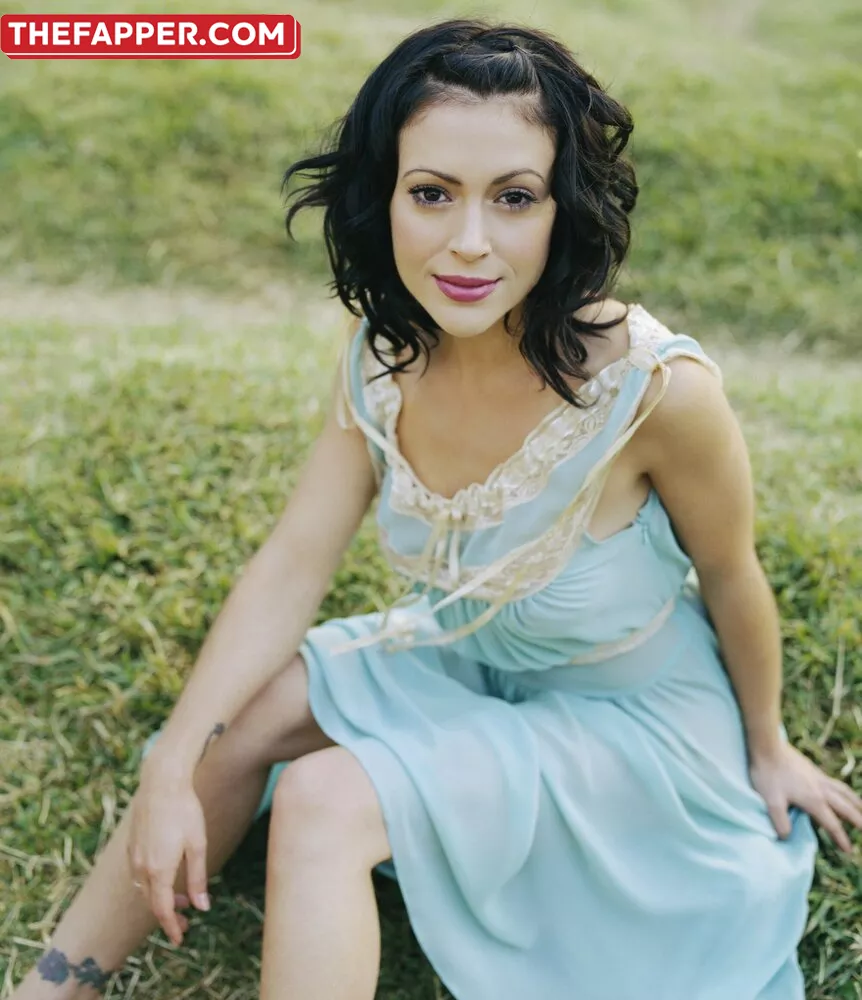 Alyssa Milano  Onlyfans Leaked Nude Image #8nx9m73TUV
