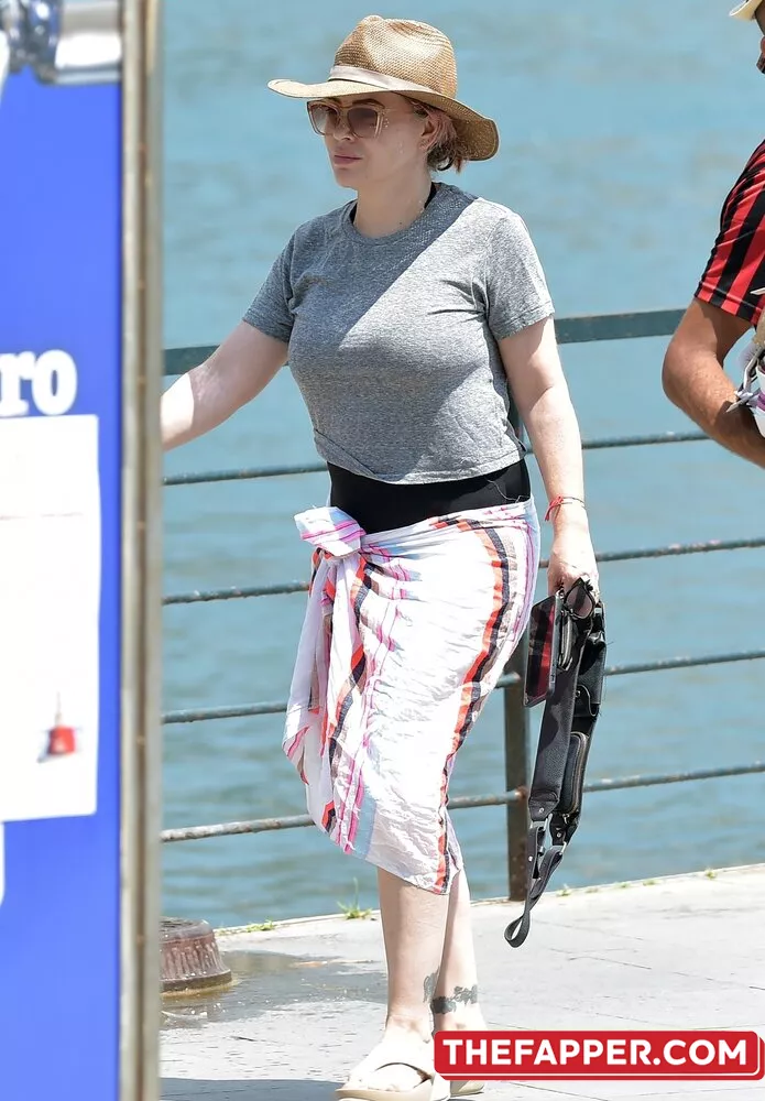 Alyssa Milano  Onlyfans Leaked Nude Image #KX9nsFDtBL