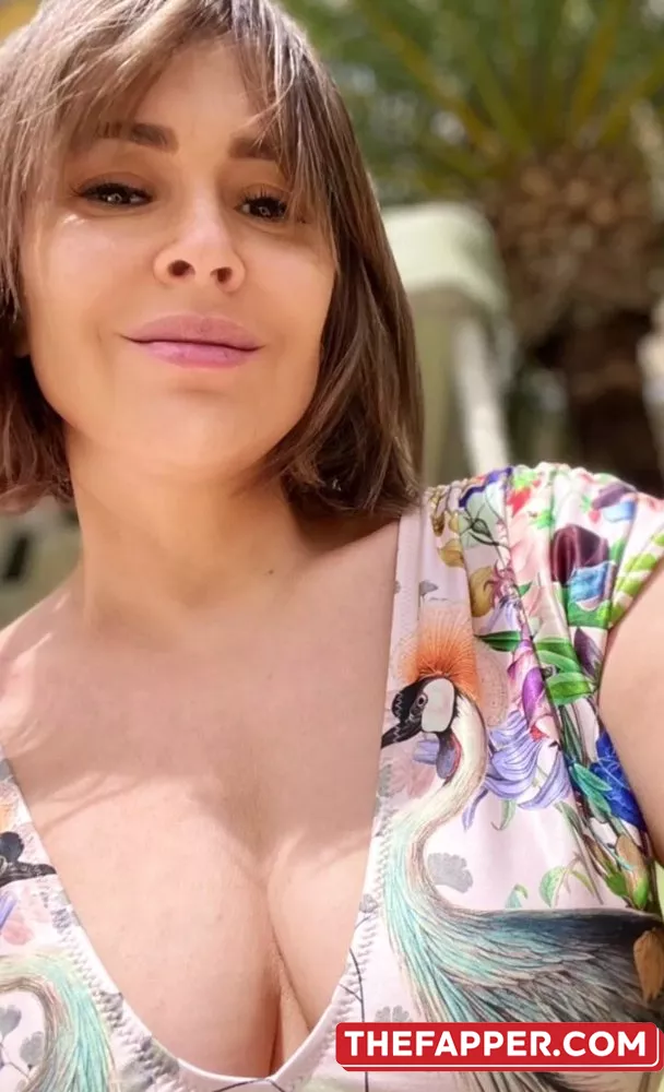 Alyssa Milano  Onlyfans Leaked Nude Image #MFsVtkIfTl