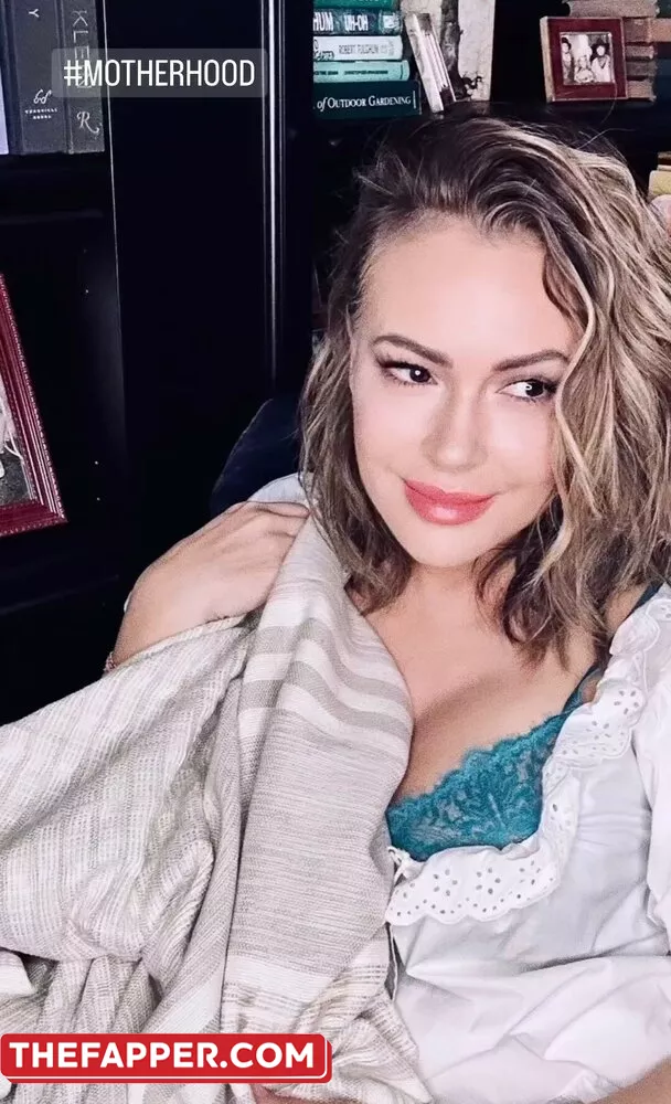 Alyssa Milano  Onlyfans Leaked Nude Image #QNeSj0875Q