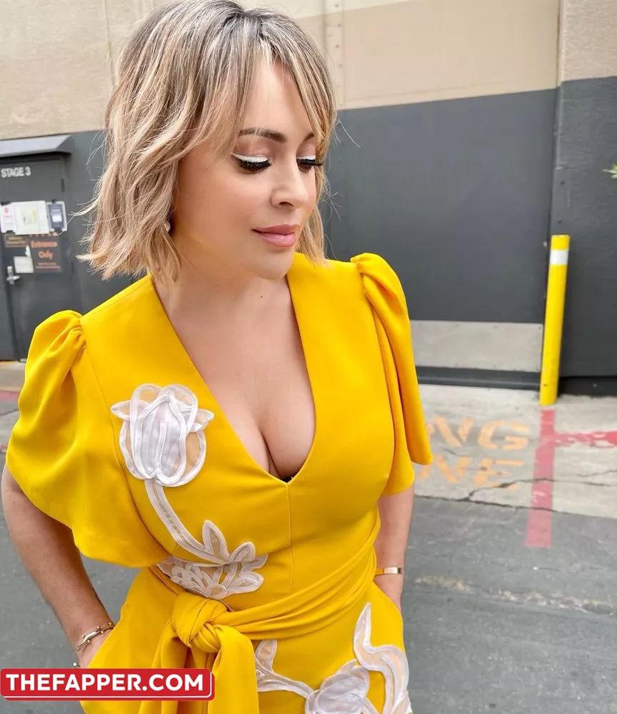 Alyssa Milano  Onlyfans Leaked Nude Image #QtoqoVjC52