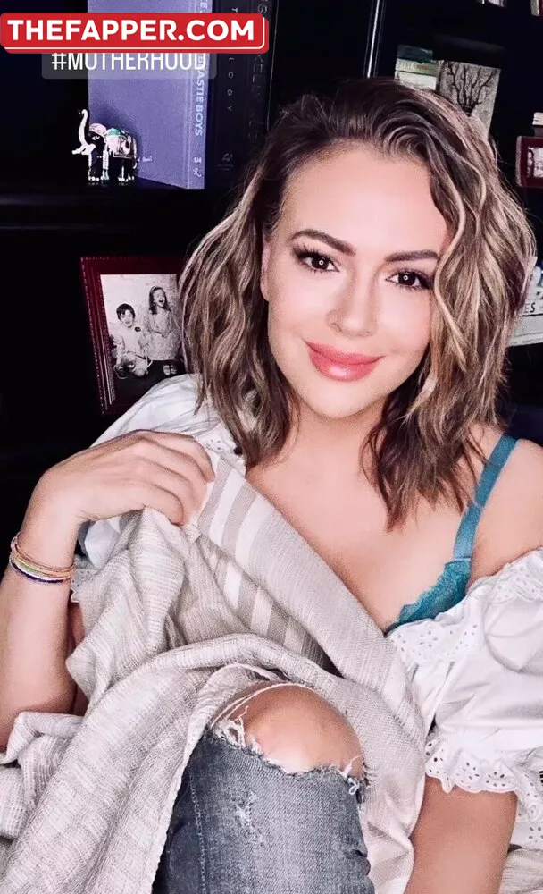 Alyssa Milano  Onlyfans Leaked Nude Image #Sevq7jAcEo