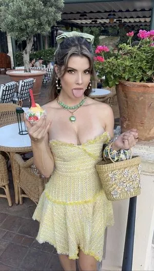 Amanda Cerny #bzXAZud4Rs
