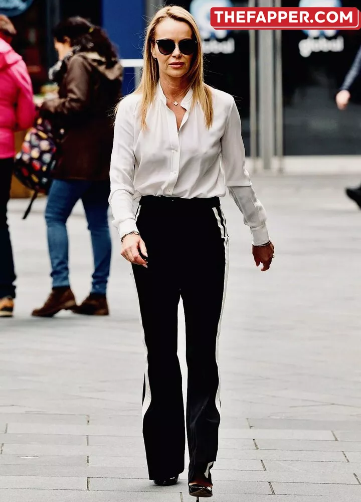 Amanda Holden  Onlyfans Leaked Nude Image #Xo5IVVVXAM